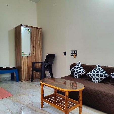 Artkarna Hotel Gokarna  Exterior photo
